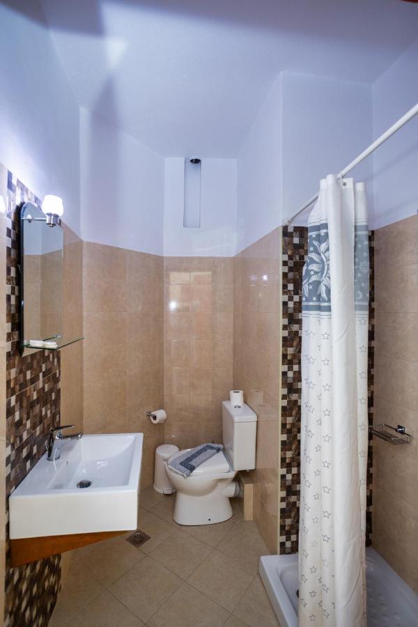 Daisy Hotel Apartments Resmo Dış mekan fotoğraf