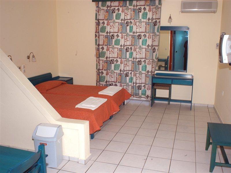 Daisy Hotel Apartments Resmo Dış mekan fotoğraf