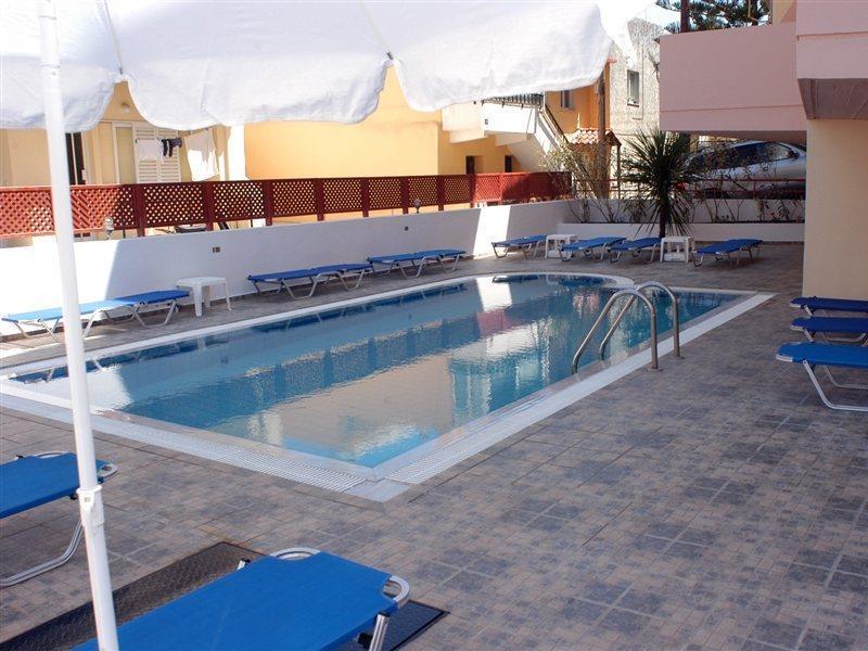 Daisy Hotel Apartments Resmo Dış mekan fotoğraf