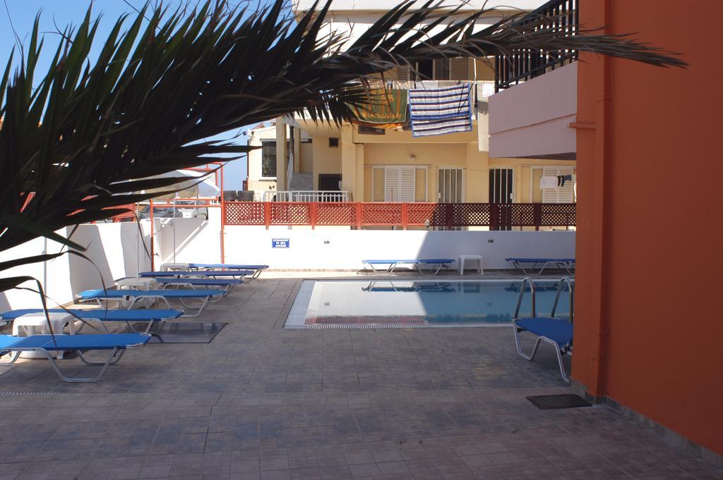 Daisy Hotel Apartments Resmo Dış mekan fotoğraf